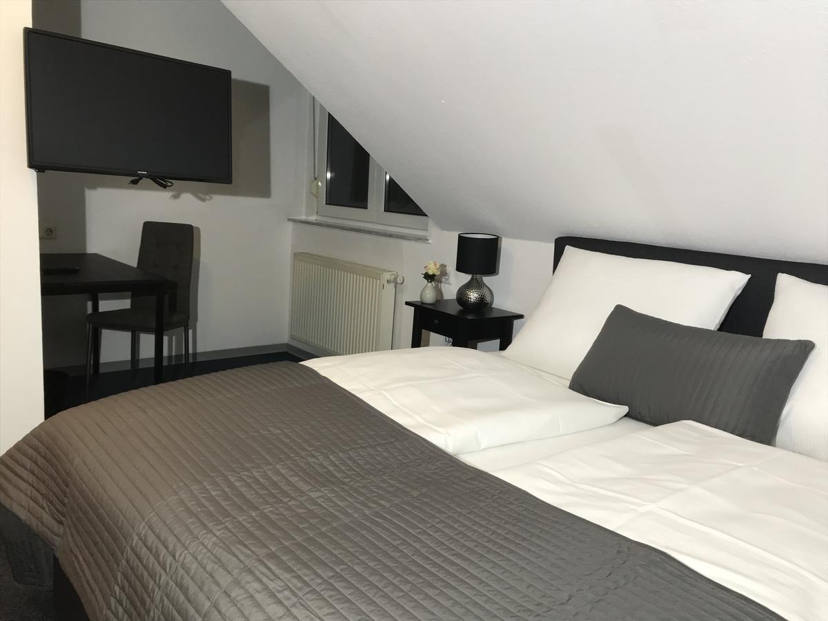 Hotel Degen Weilerbach Esterno foto